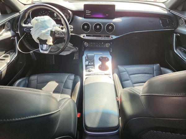 2023 KIA STINGER GT2