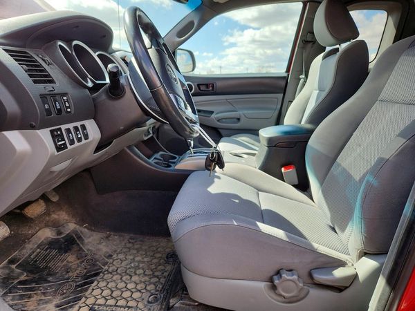 2012 TOYOTA TACOMA — DENT