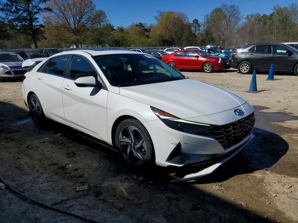 2021 HYUNDAI ELANTRA SEL w/ Premium Pkg