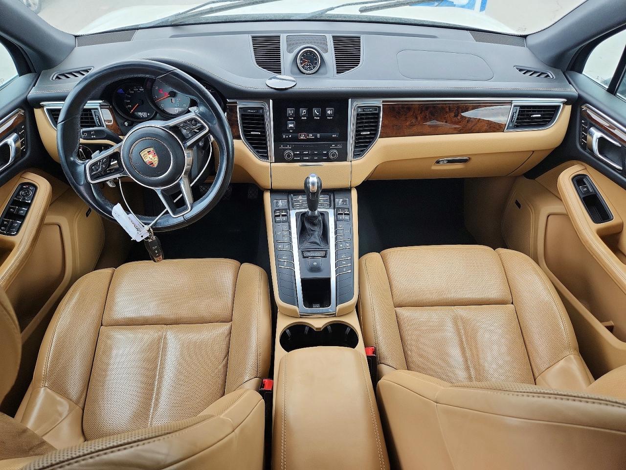 2017 PORSCHE MACAN