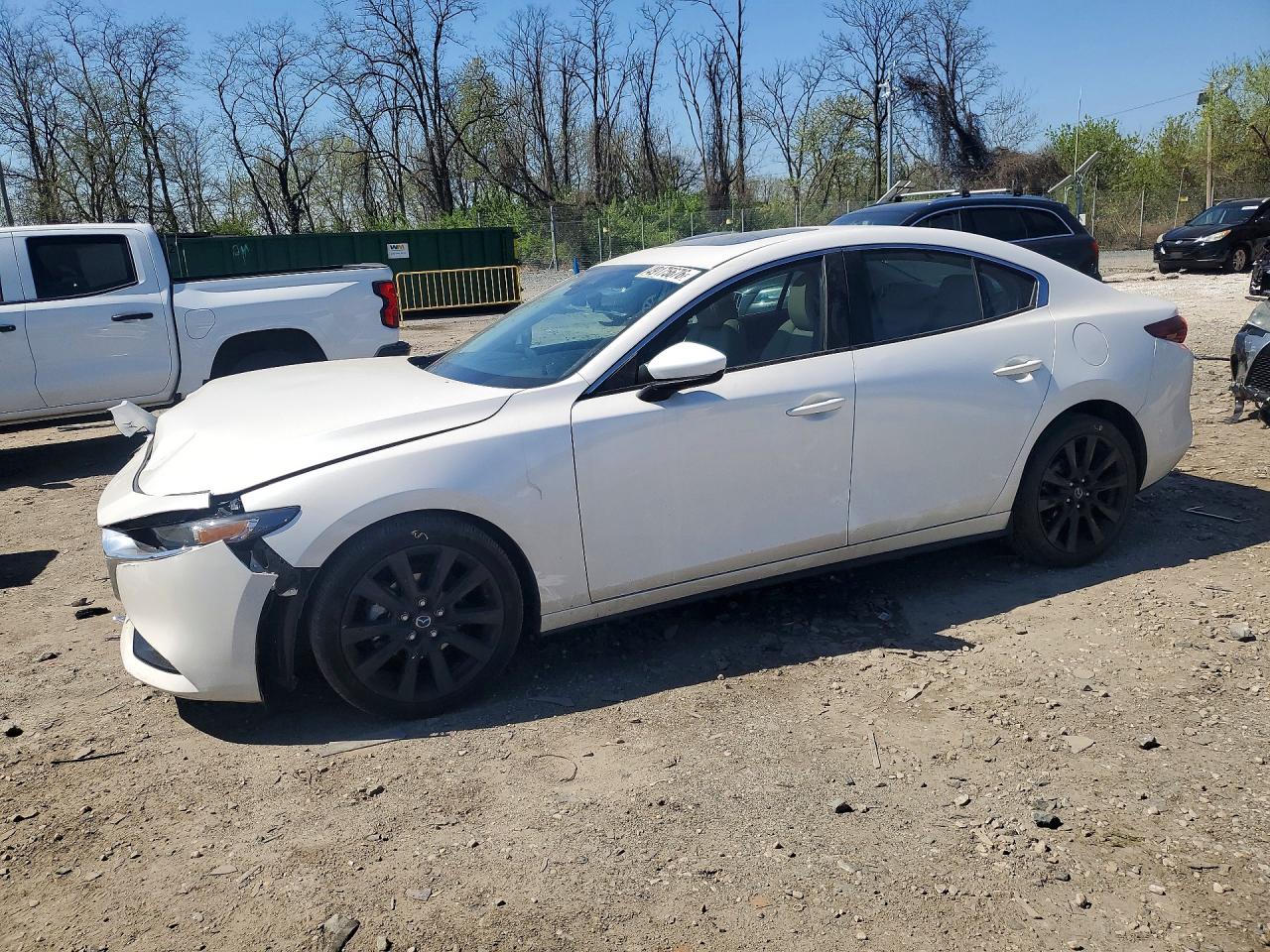 2022 MAZDA 3 Preferred Package