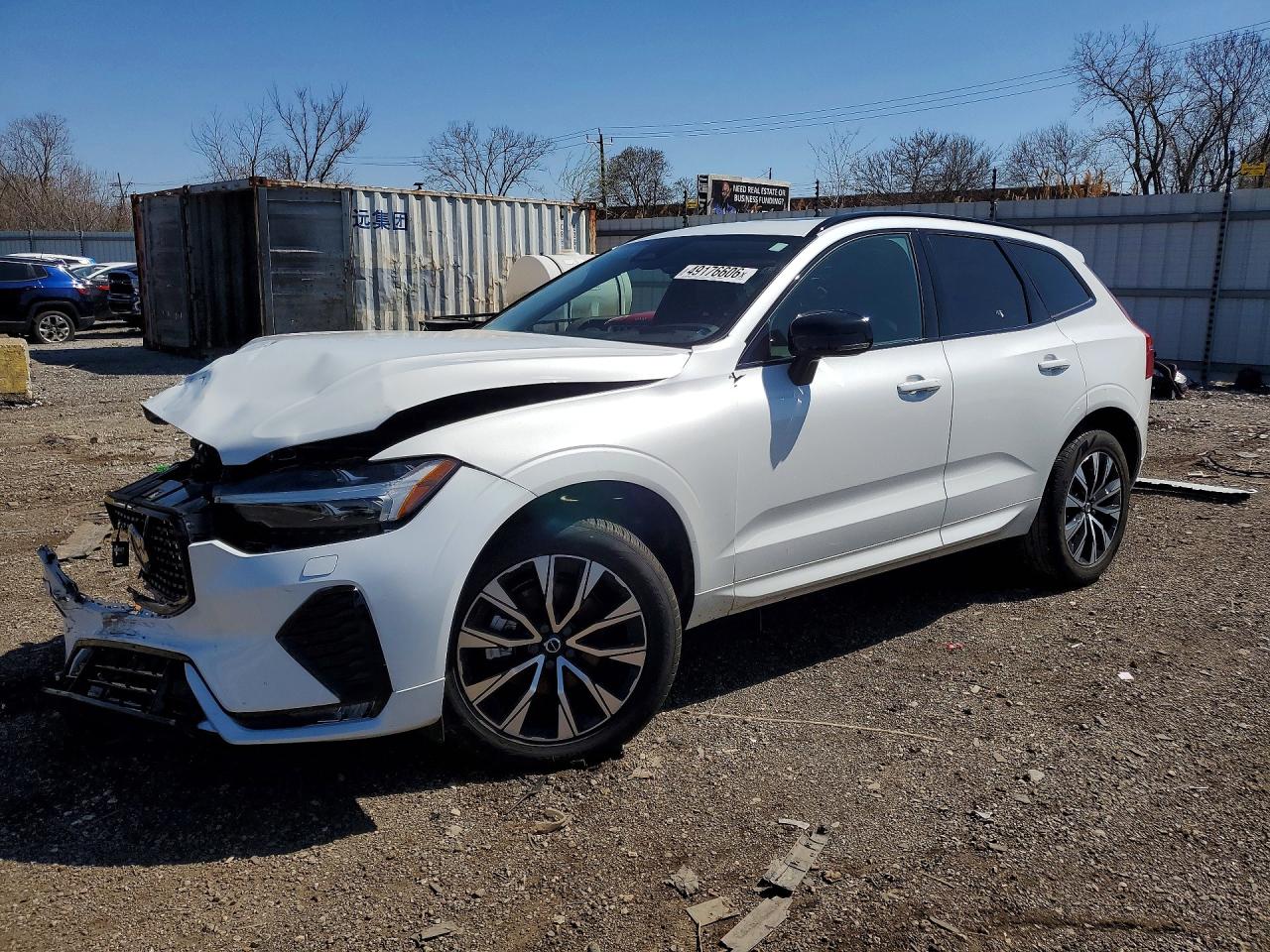 2024 VOLVO XC60 Core — Front 3/4