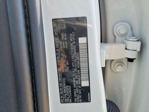 2024 VOLVO XC60 Core — VINS