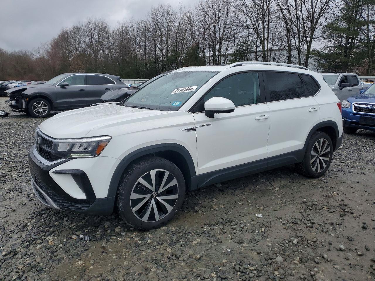 2022 VOLKSWAGEN TAOS — Front 3/4