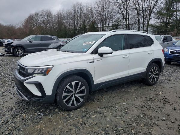 2022 VOLKSWAGEN TAOS — Front 3/4