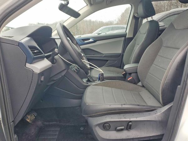 2022 VOLKSWAGEN TAOS — DENT