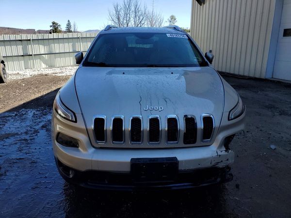 2015 JEEP CHEROKEE LATITUDE 4X4