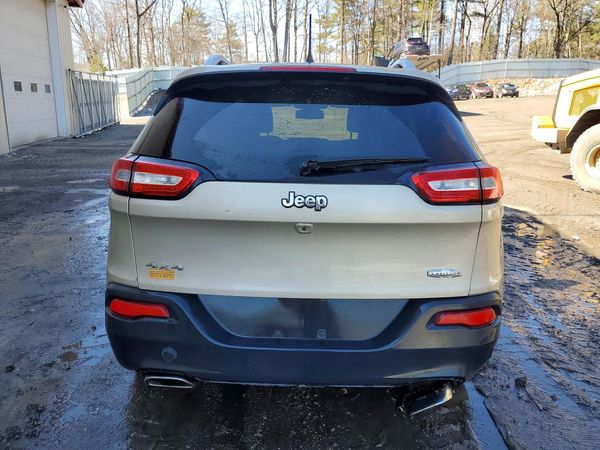 2015 JEEP CHEROKEE LATITUDE 4X4
