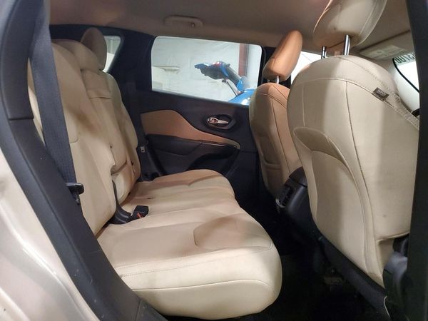 2015 JEEP CHEROKEE LATITUDE 4X4