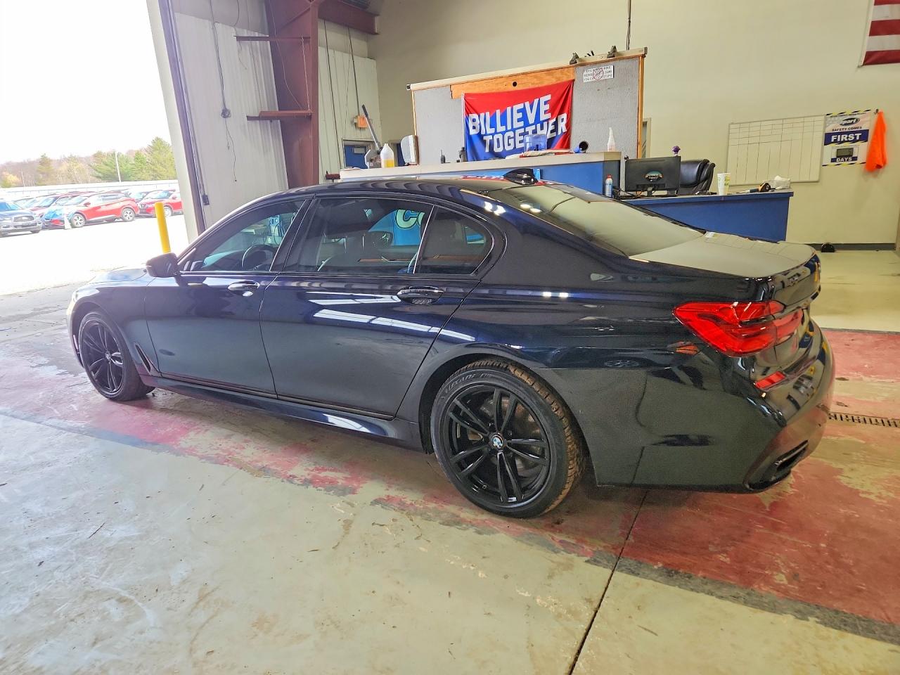 2017 BMW 750 xDrive