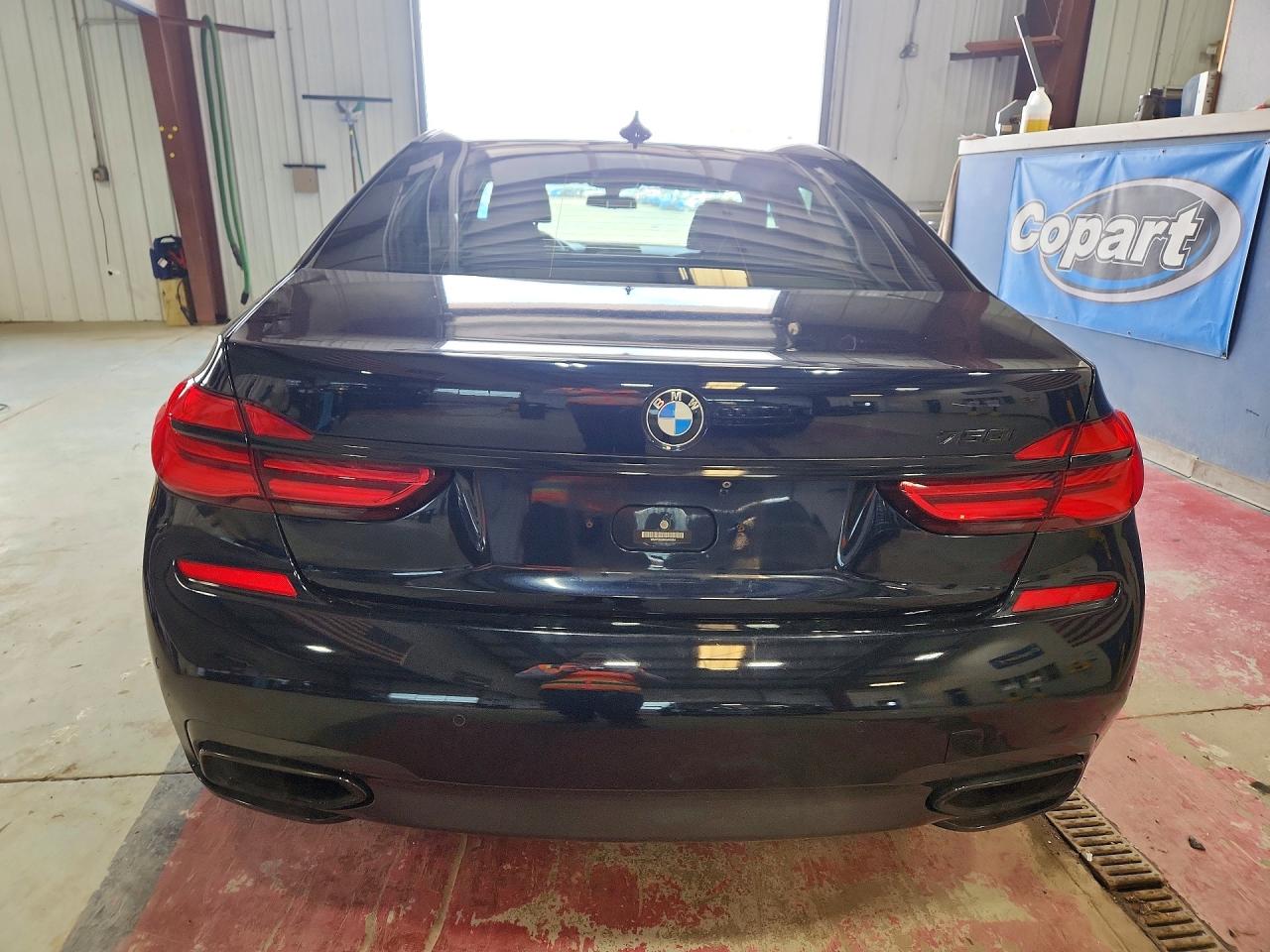 2017 BMW 750 xDrive