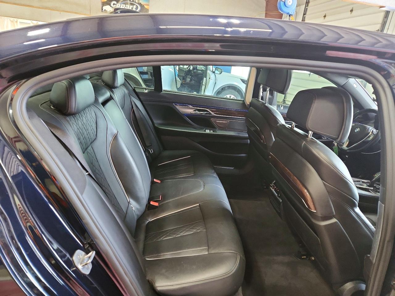 2017 BMW 750 xDrive