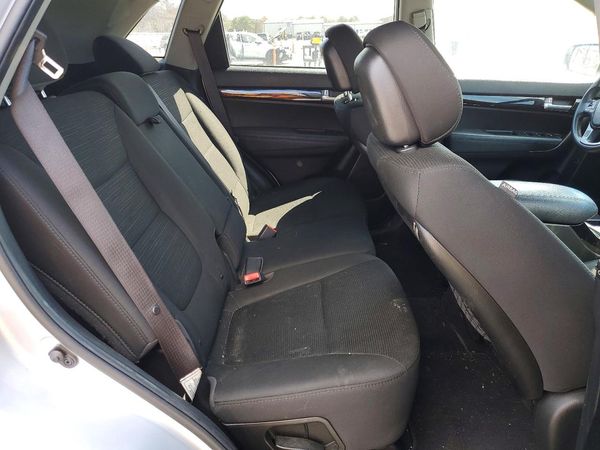 2014 KIA SORENTO