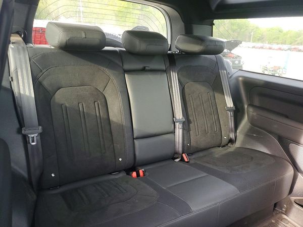 2022 LAND ROVER DEFENDER