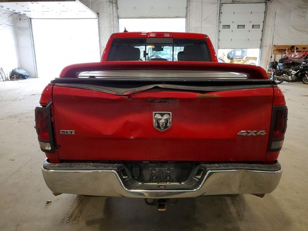 2019 RAM 1500 CLASSIC SLT