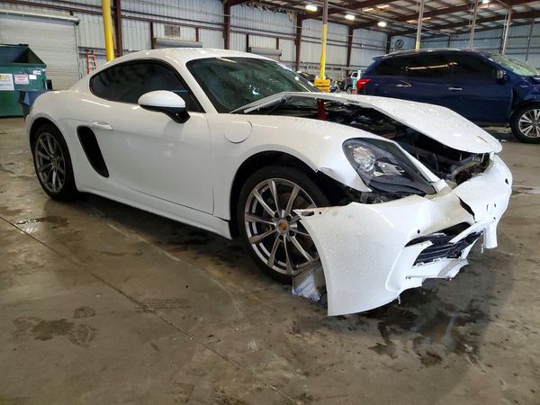 2018 PORSCHE CAYMAN — Passenger 3/4