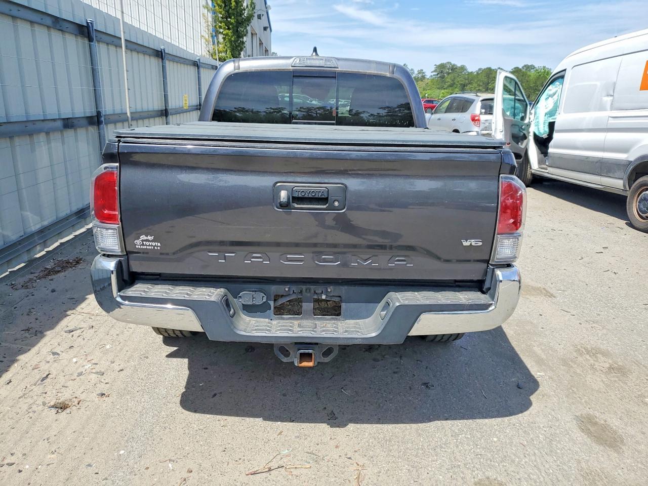 2021 TOYOTA TACOMA SR5