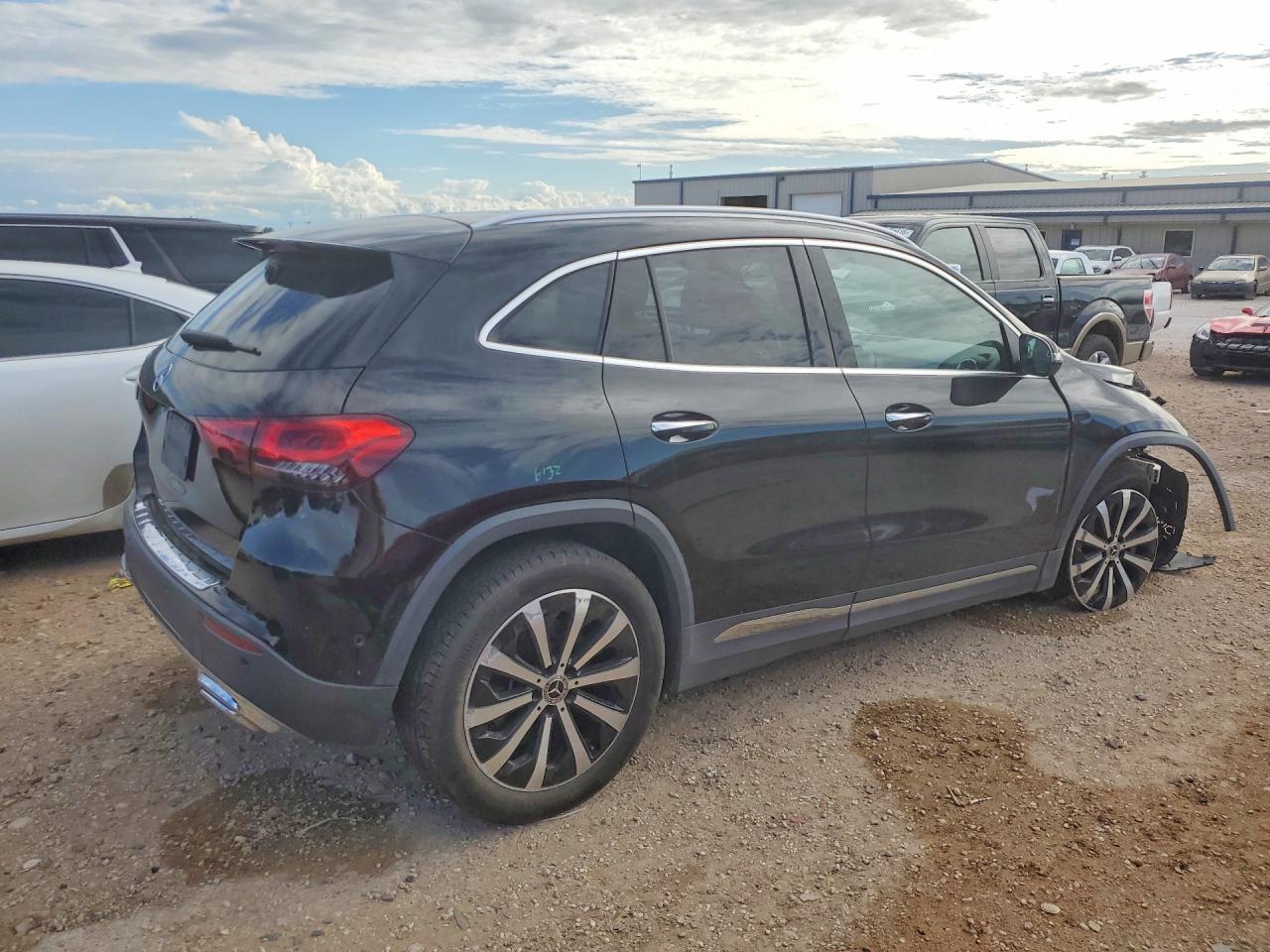 2021 MERCEDES-BENZ GLA GLA250