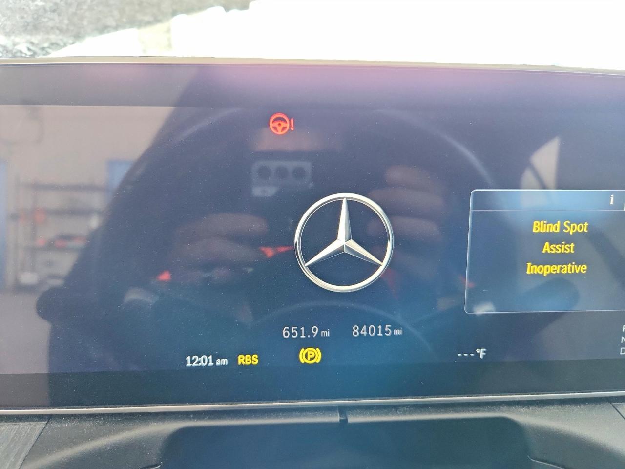 2022 MERCEDES-BENZ C