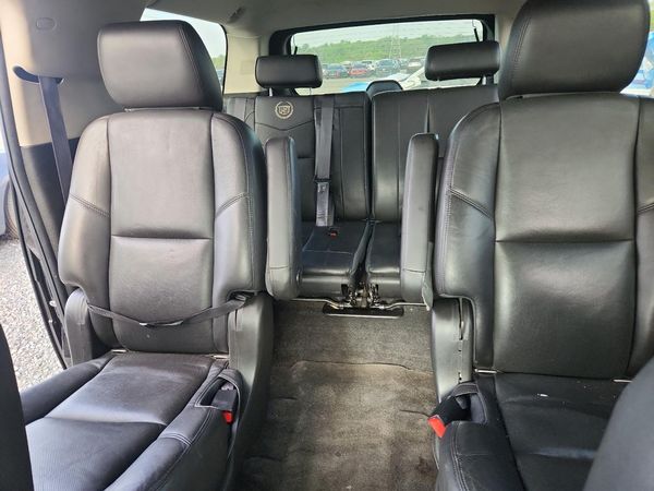 2013 CADILLAC ESCALADE ESV Luxury — SUVN