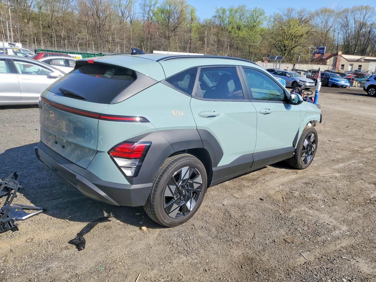 2024 HYUNDAI KONA SE