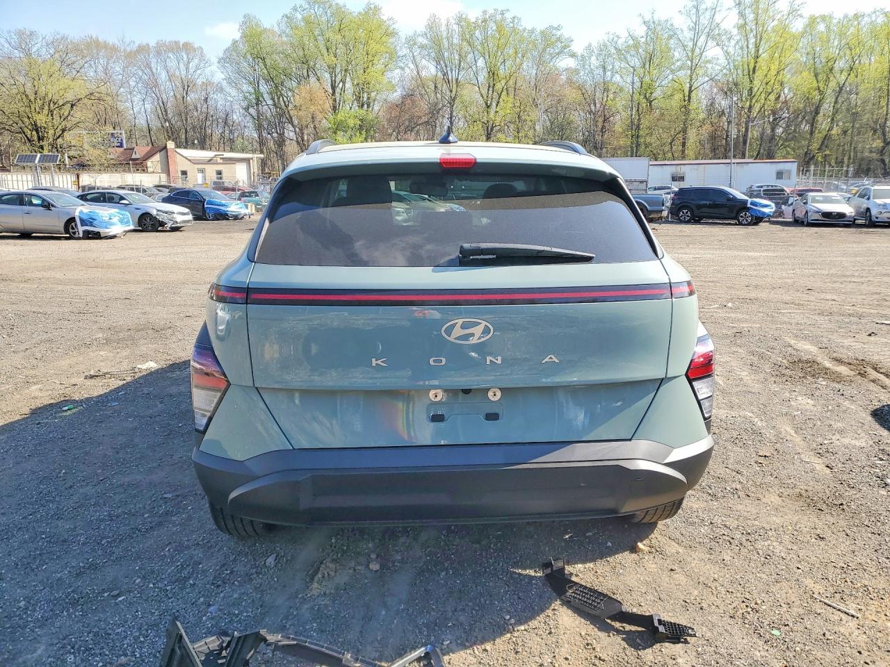 2024 HYUNDAI KONA SE