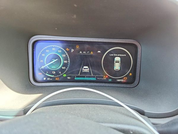 2022 HYUNDAI KONA