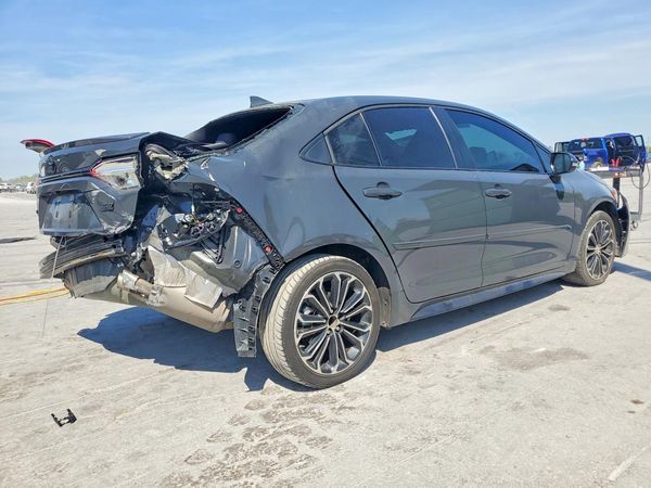 2025 TOYOTA COROLLA