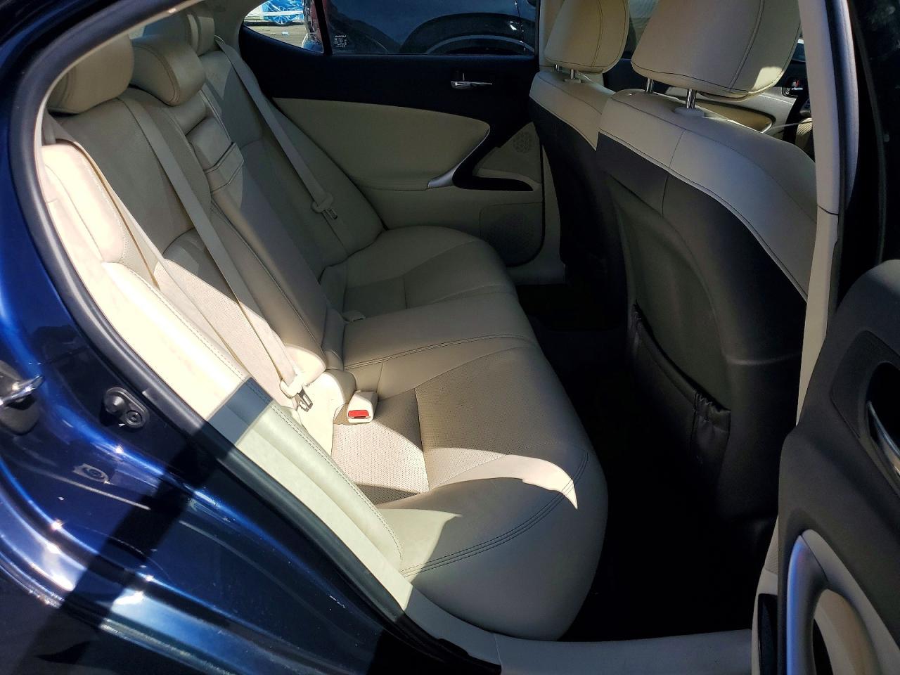 2012 LEXUS IS 250C