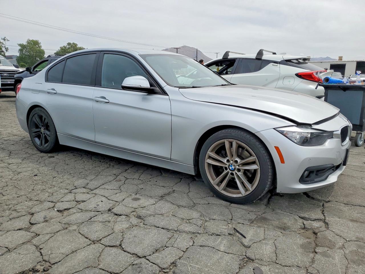 2016 BMW 320