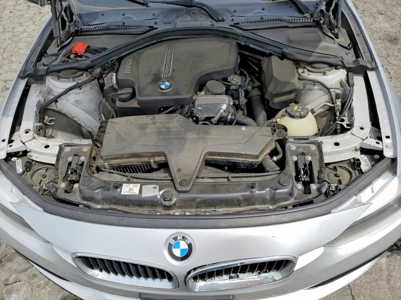 2016 BMW 320