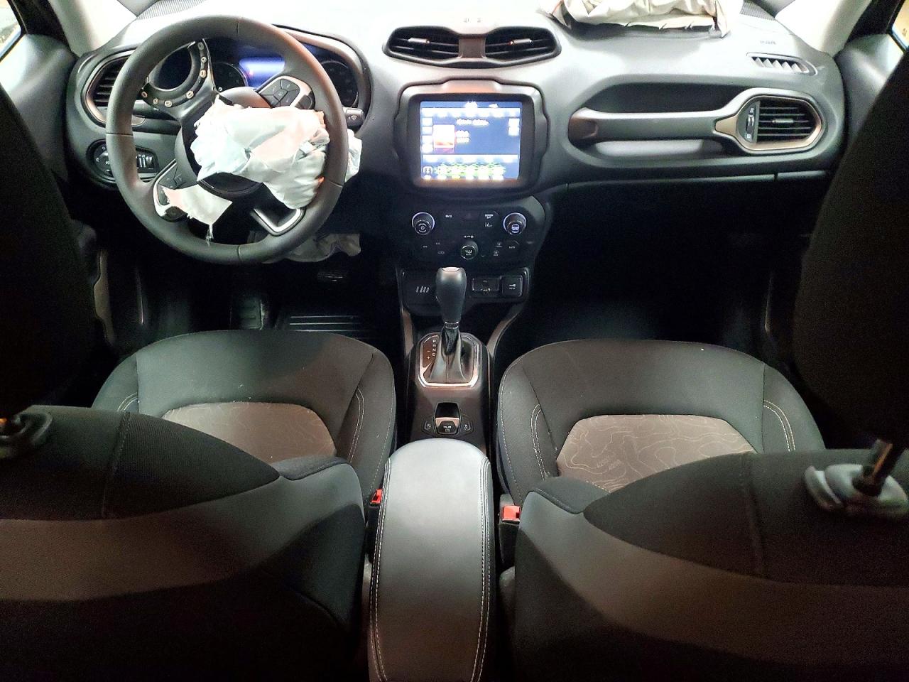2023 JEEP RENEGADE LATITUDE 4X4