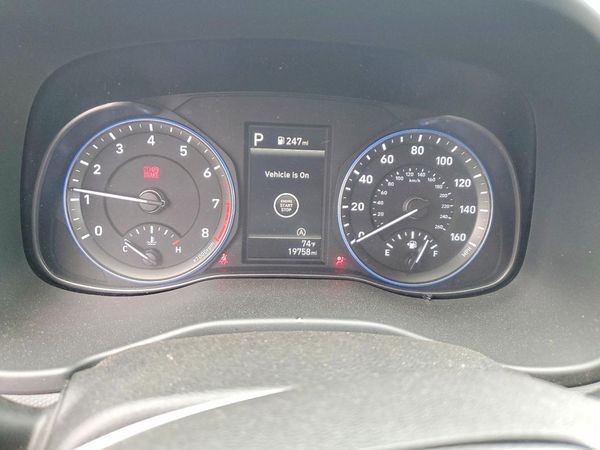 2023 HYUNDAI KONA