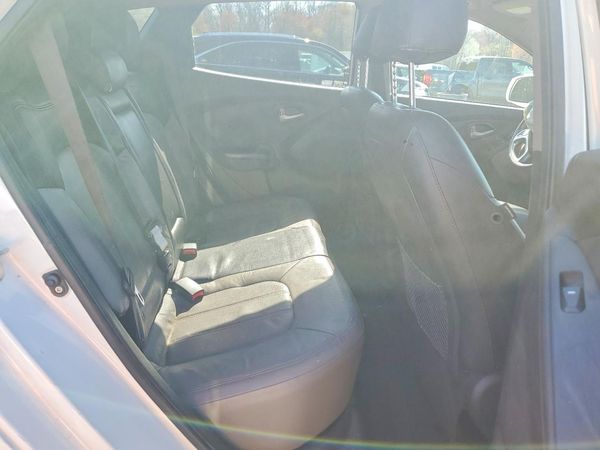 2012 HYUNDAI TUCSON GLS