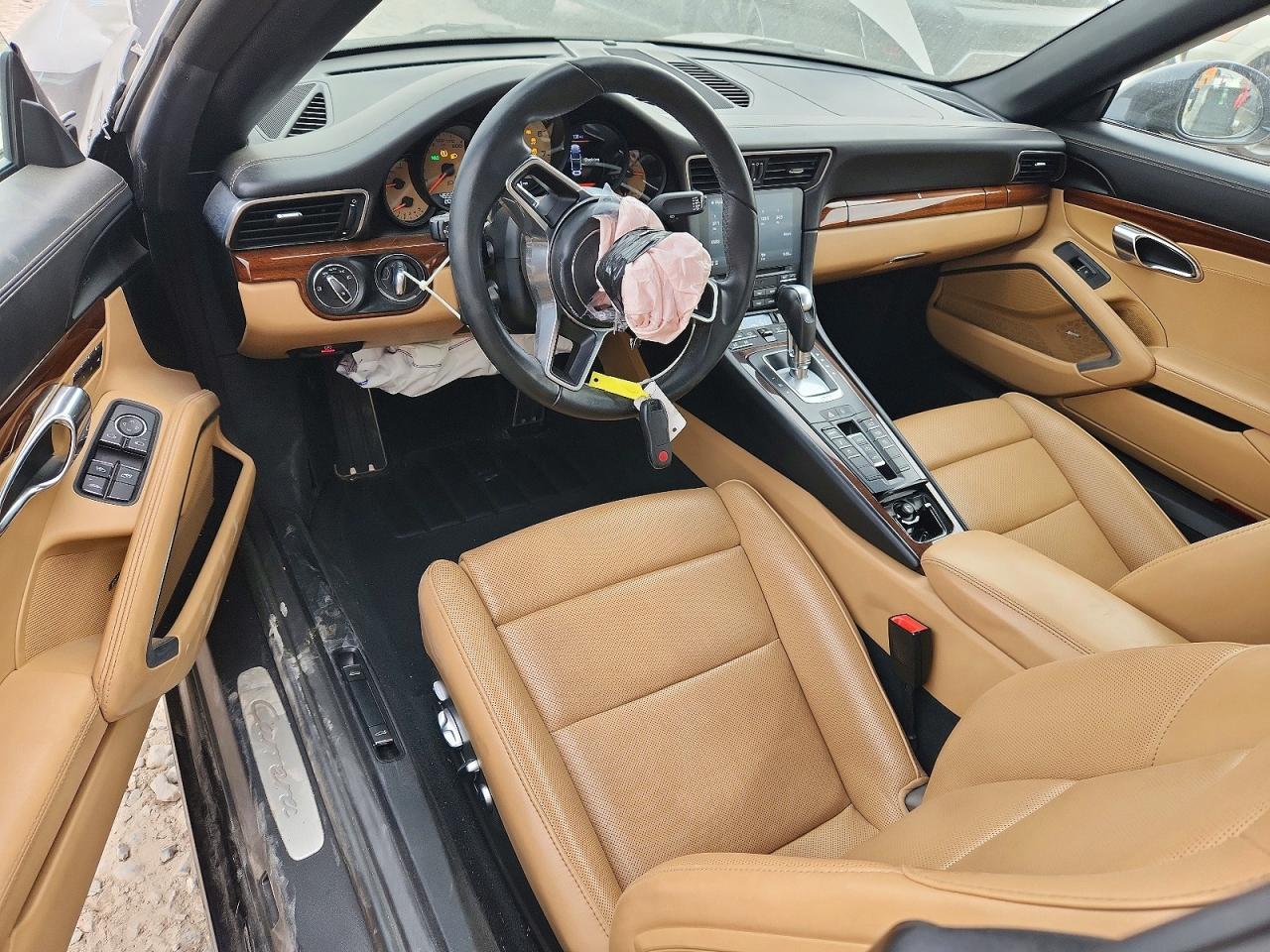 2017 PORSCHE 911