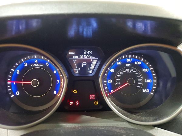 2013 HYUNDAI ELANTRA