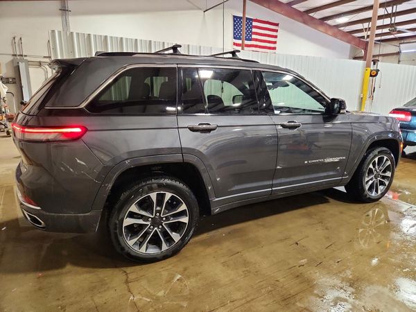 2022 JEEP GRAND CHEROKEE OVERLAND 4X4