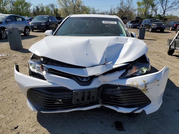 2019 TOYOTA CAMRY