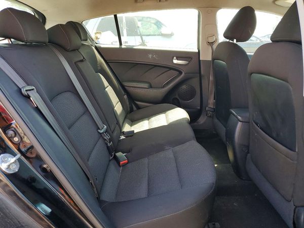 2017 KIA FORTE