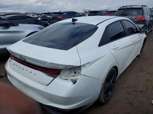 2021 HYUNDAI ELANTRA