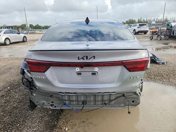 2024 KIA FORTE GT