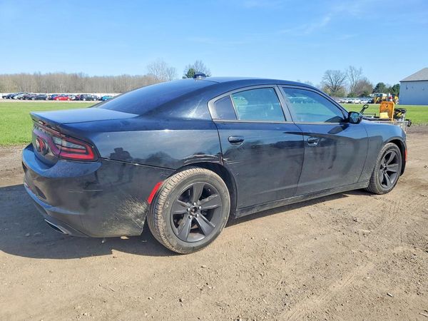 2016 DODGE CHARGER SXT RWD