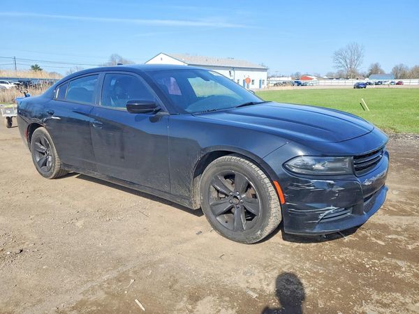 2016 DODGE CHARGER SXT RWD