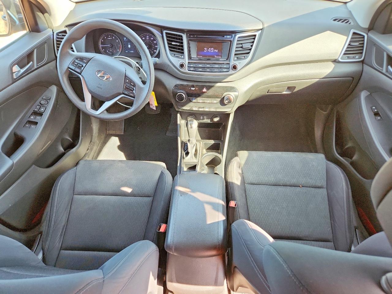2016 HYUNDAI TUSCON SE