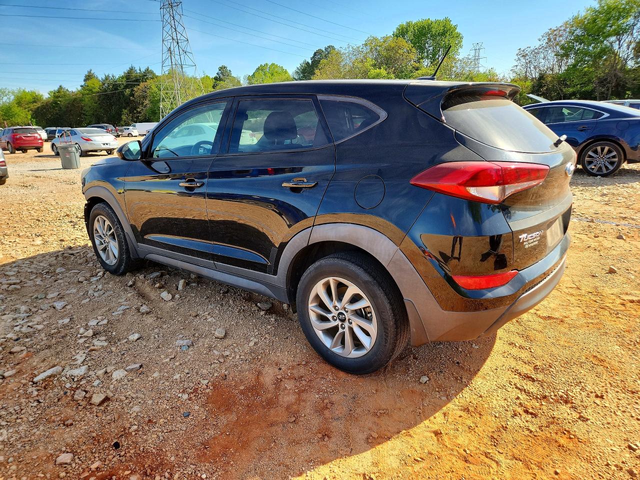 2016 HYUNDAI TUSCON SE