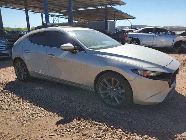 2022 MAZDA 3 Preferred Package