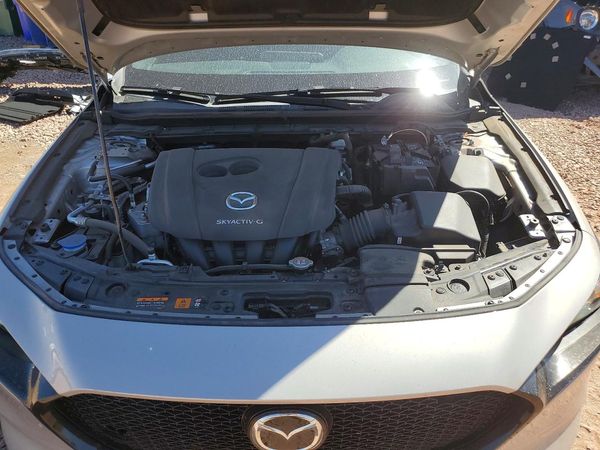 2022 MAZDA 3 Preferred Package