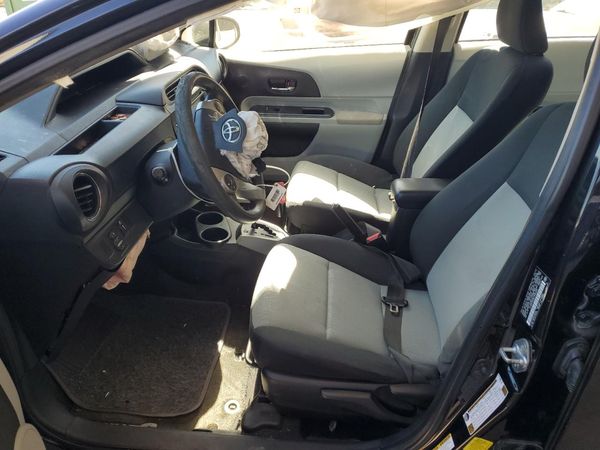 2013 TOYOTA PRIUS — DENT