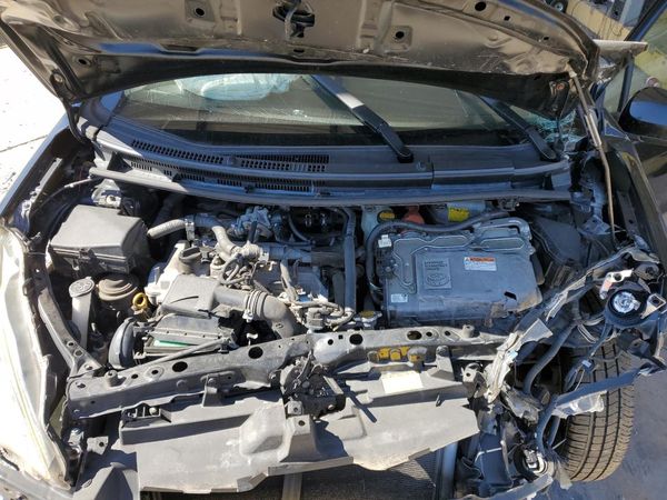 2013 TOYOTA PRIUS — Engine bay