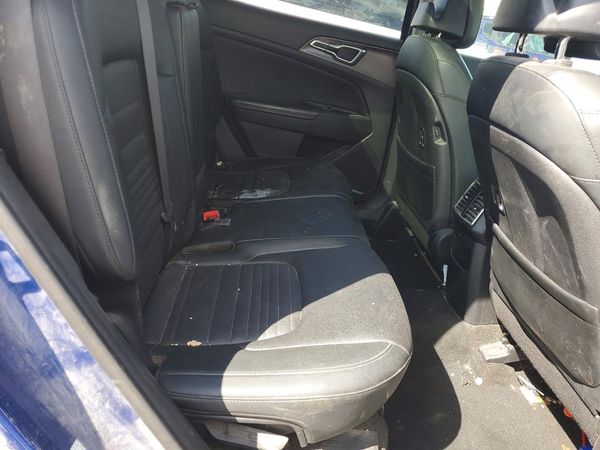 2023 KIA SPORTAGE SX-PRESTIGE or SX-P